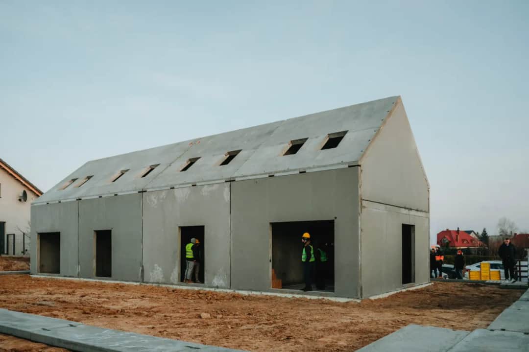 Domy na słupach fundamentowych: Innowacyjne rozwiązanie budowlane